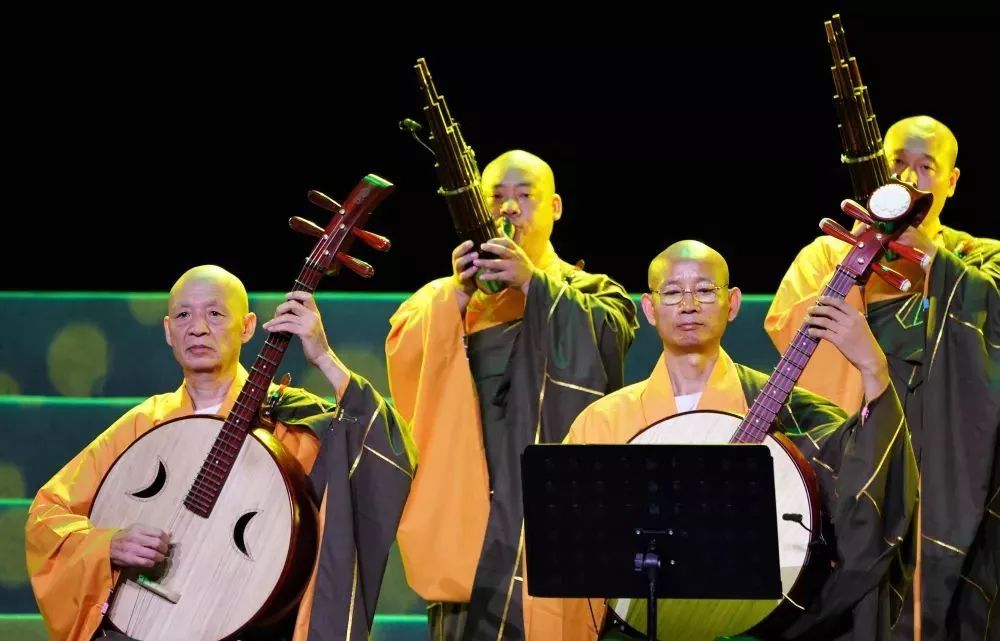 三大语系同台演出 这场音乐会的背后是中国佛教感恩节