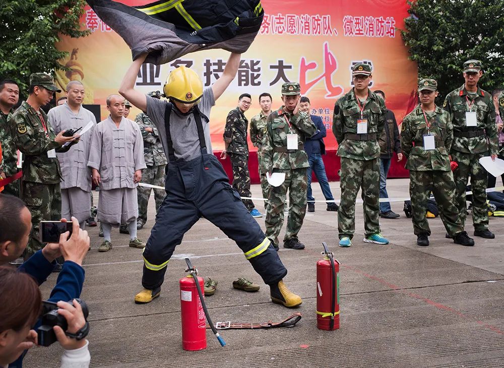 【大慈胜境】这里有群“消防武僧”,守护千年古刹十余载......