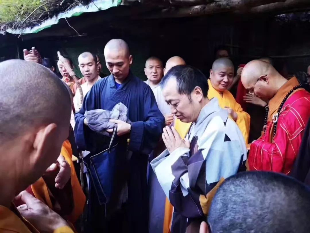 重庆华岩寺方丈道坚大和尚出关集锦