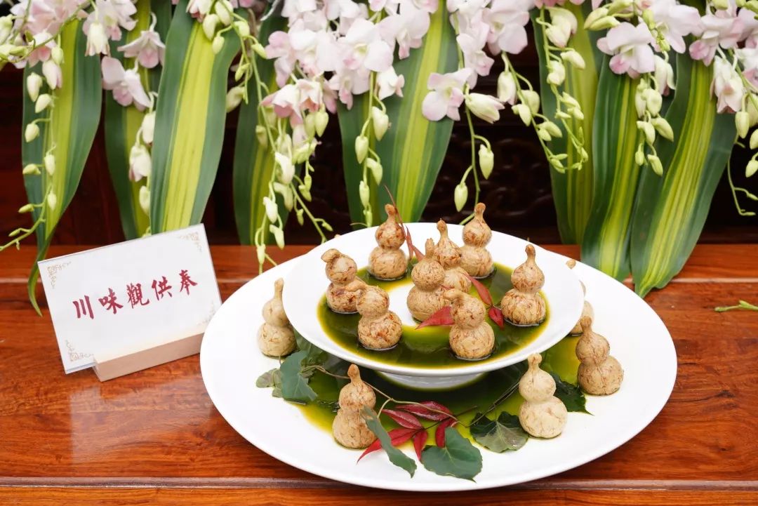 今天十五家饭店、十大寺院齐聚香积寺干了件“天大”的事儿！