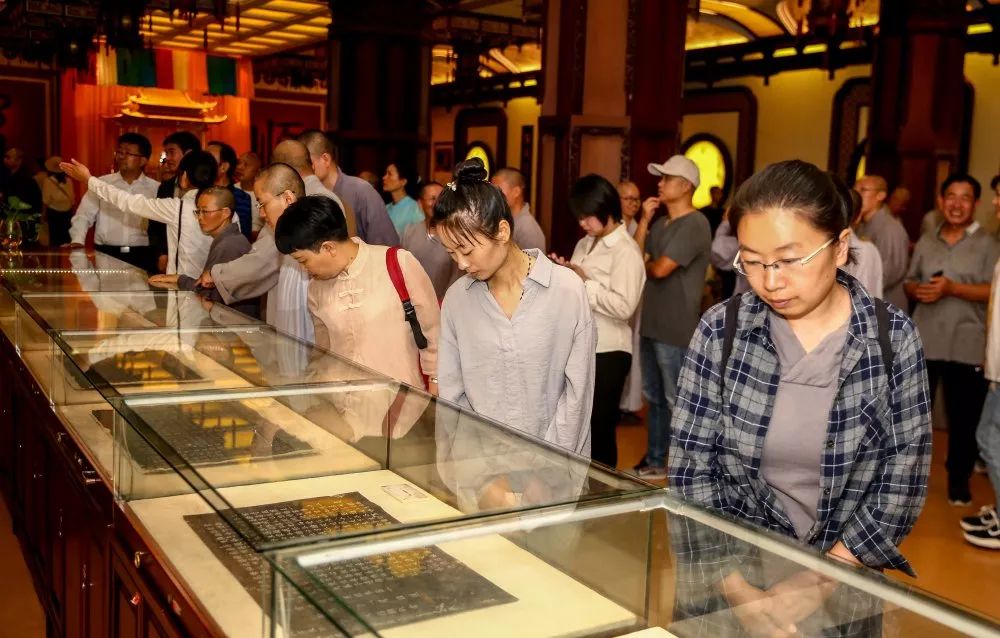 “中华文化奇迹 — 北京房山云居寺历史文化展”走进海南南山寺