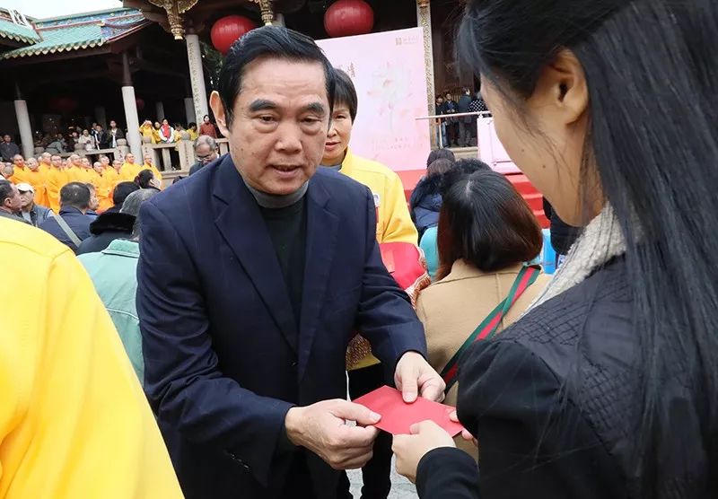 爱心厦门我们一起行动 新年书画慈善行 爱心从厦门佛教界传递
