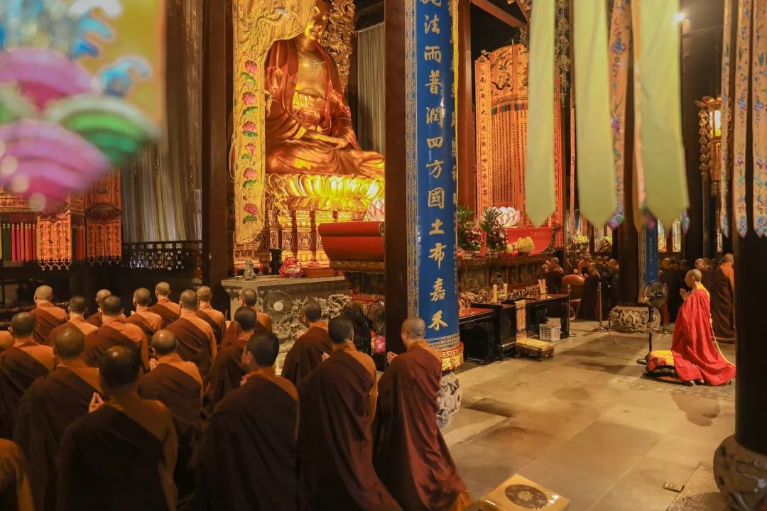普陀山佛教协会举行庆祝新中国成立70周年祈福法会