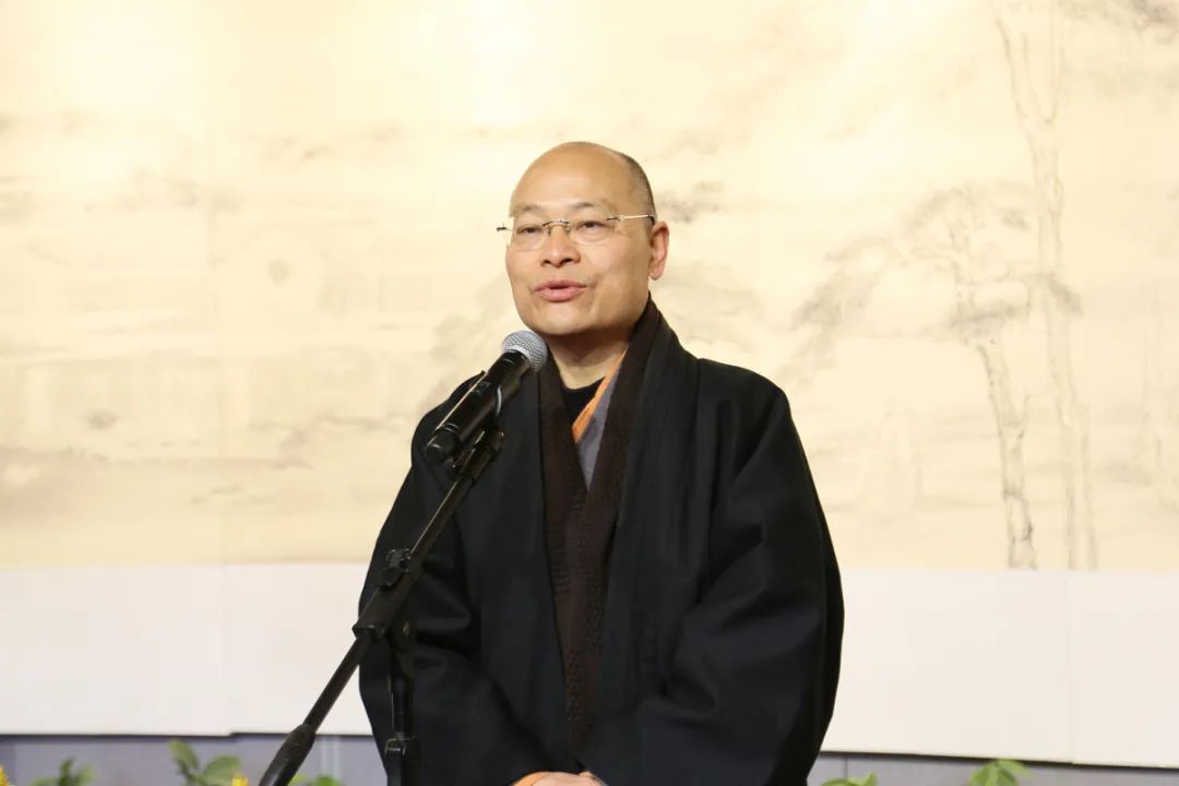 得到院长肯定！展出200余幅 七位艺术学僧交出满意毕业答卷
