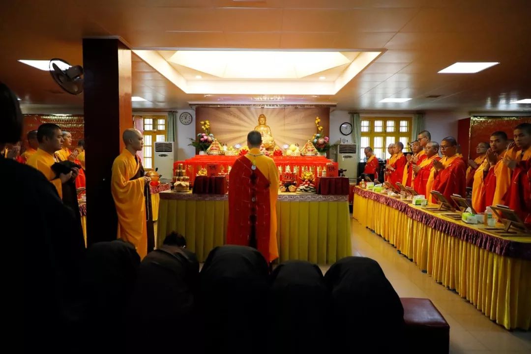 南普陀寺无遮水陆法会设上堂大斋供众
