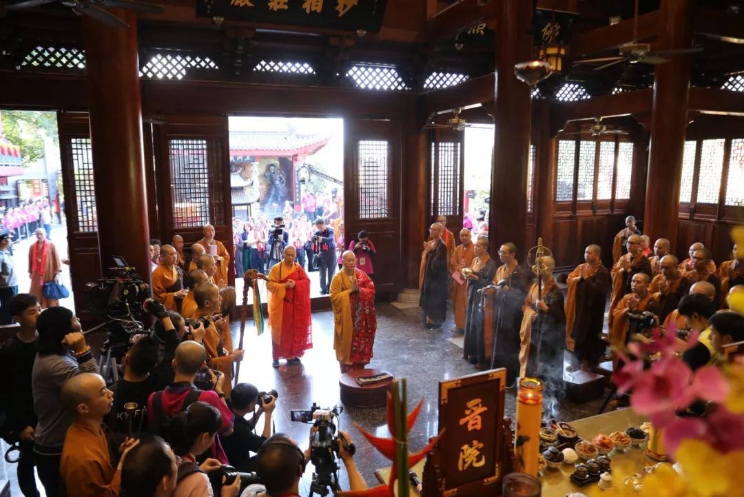 厦门鸿山寺“五百罗汉堂圣像开光暨法云法师荣膺方丈升座庆典”圆满