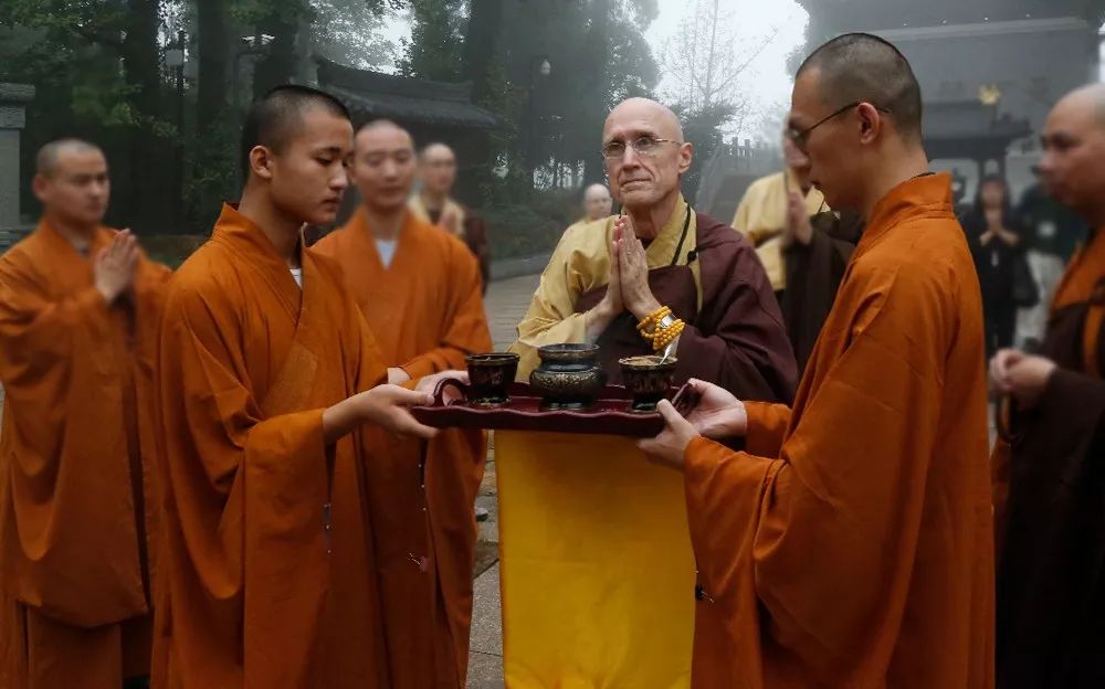 美国旧金山万佛城法界佛教总会主席恒实法师一行至杭州径山寺参访