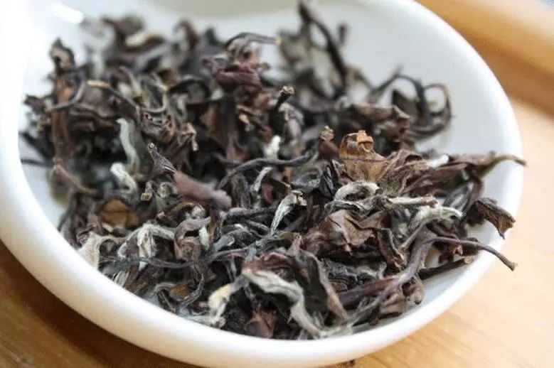 东方美人丨被虫子“咬坏”的茶，摇身一变茶界的“白富美”