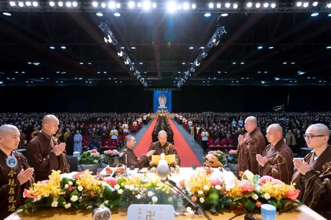 清明扫墓缅怀先祖 看佛门中人是如何报恩孝亲的