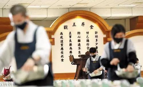 素食单调不吸引人？寺院香积厨高手们制作的美味佳肴值得了解