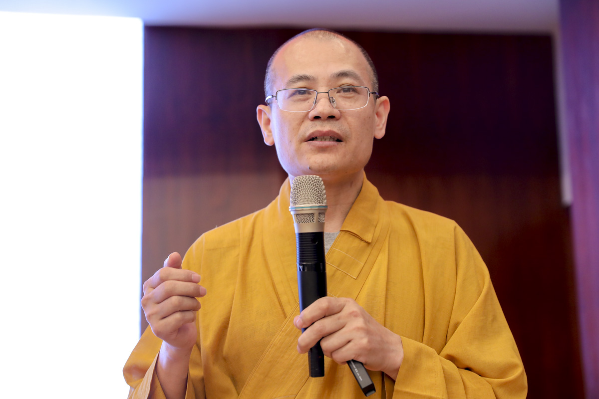2019佛教英语培训班第四天：听讲座丰富知识 巡礼寺院感知智慧