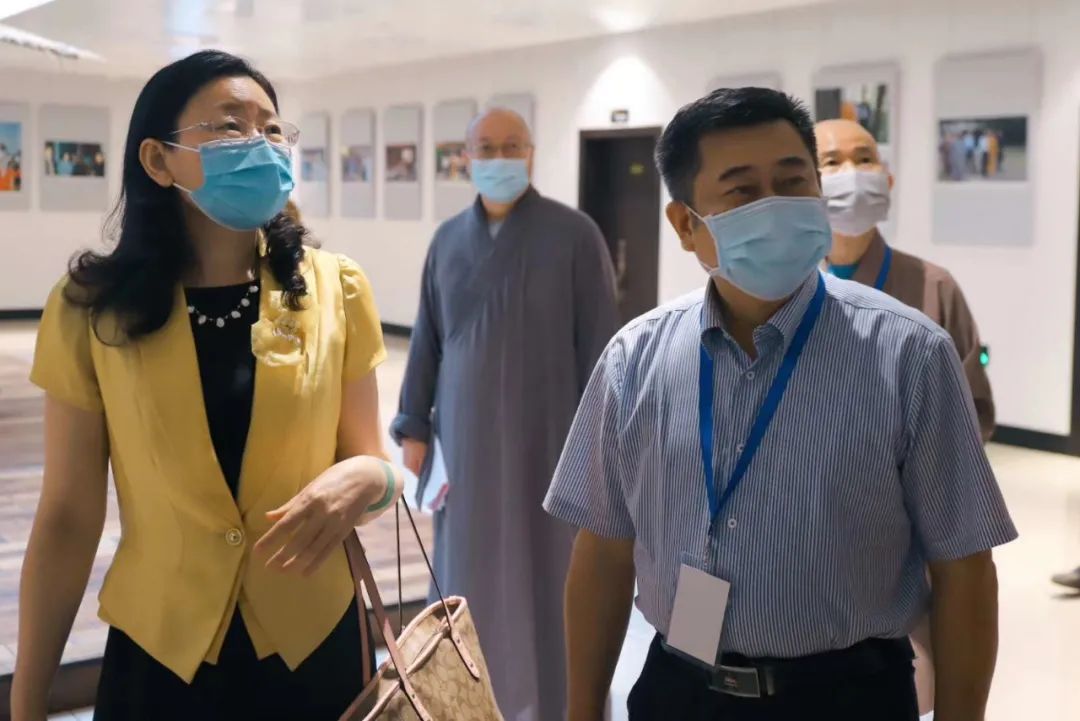 简讯 | 全省宗教活动场所“四进”活动推进会在韶关市云门寺召开