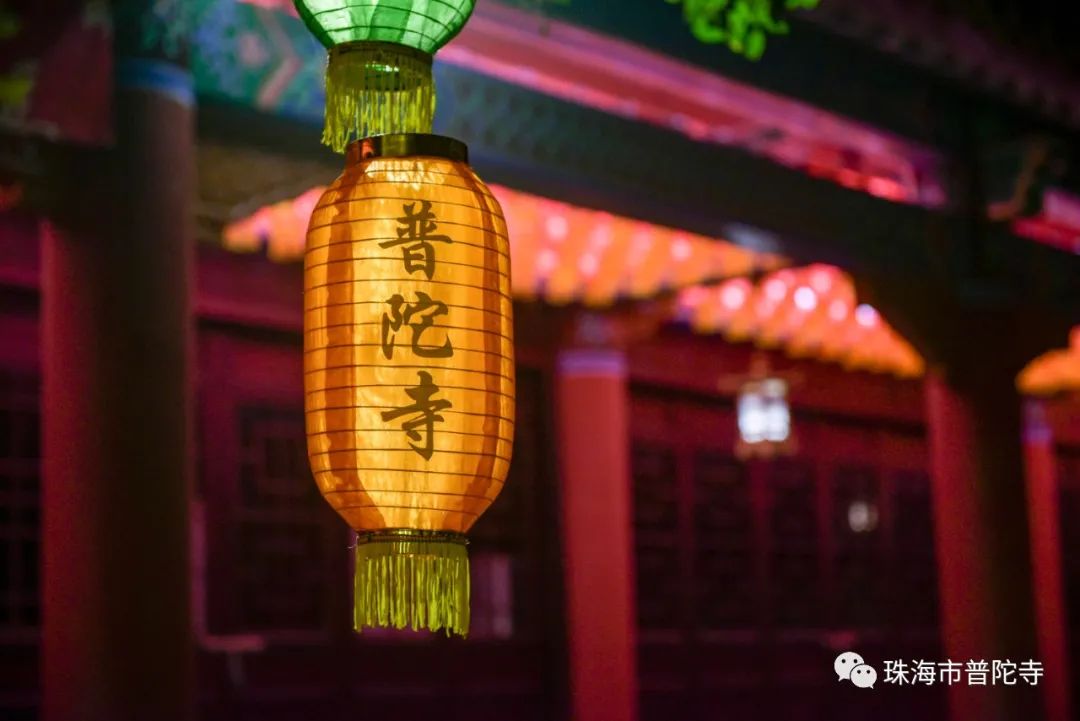 难行能行闭关三年真丈夫 发大愿大悲悯众生利人天
