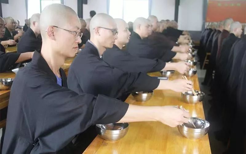【传戒专题】雪窦山资圣禅寺三坛大戒法会 第五日：教过斋堂、进出堂规矩、礼佛忏悔