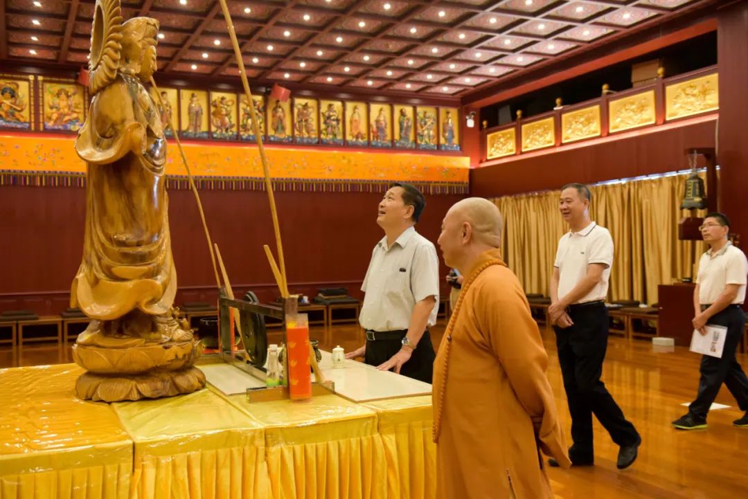 普陀快讯 | 广东省政协副主席马光瑜一行莅临普陀寺调研