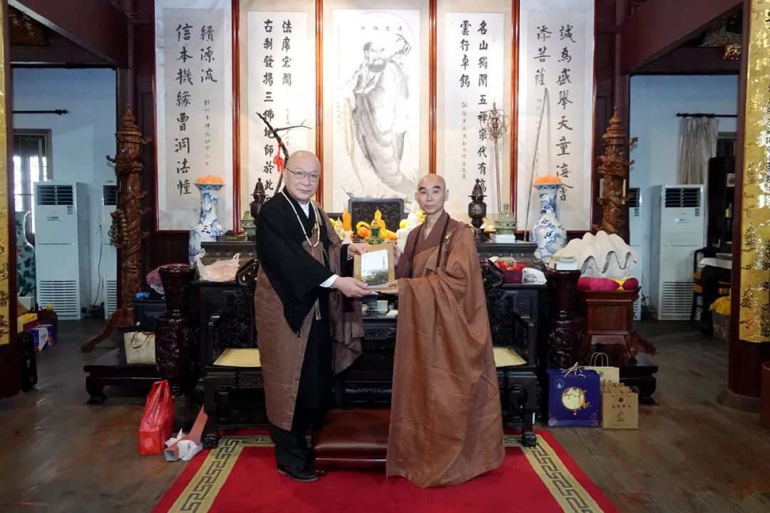 ​日本奈良唐招提寺住持西山明彦长老参拜天童禅寺