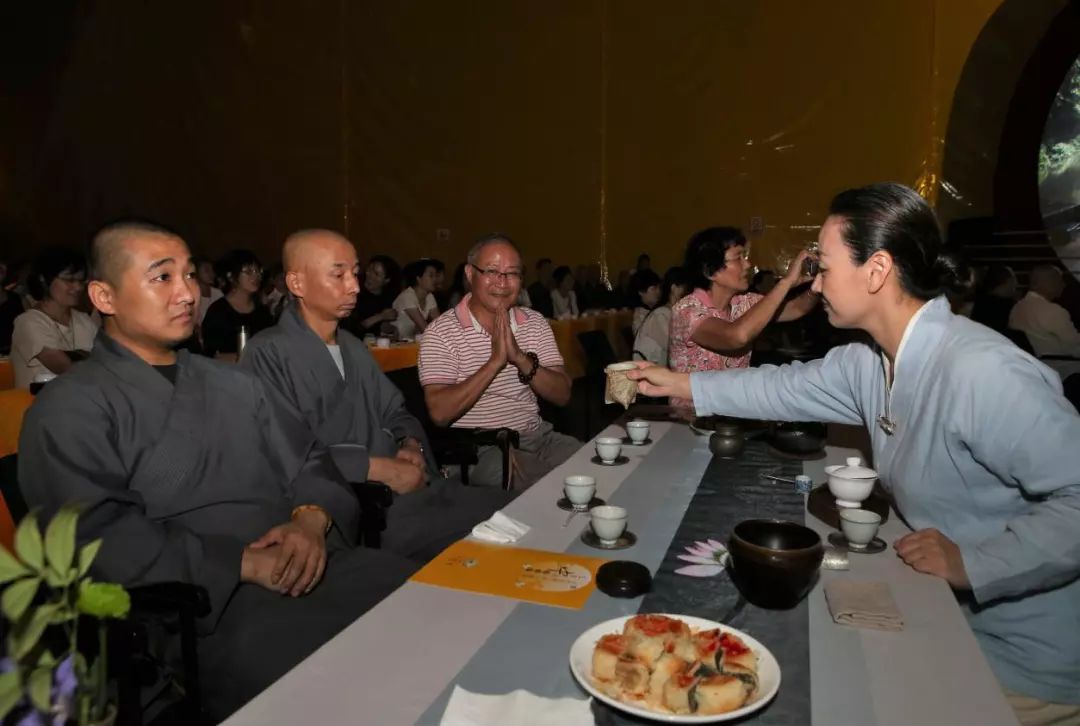 新闻 | 杭州灵隐寺举办己亥中秋普茶晚会 共庆七十华诞