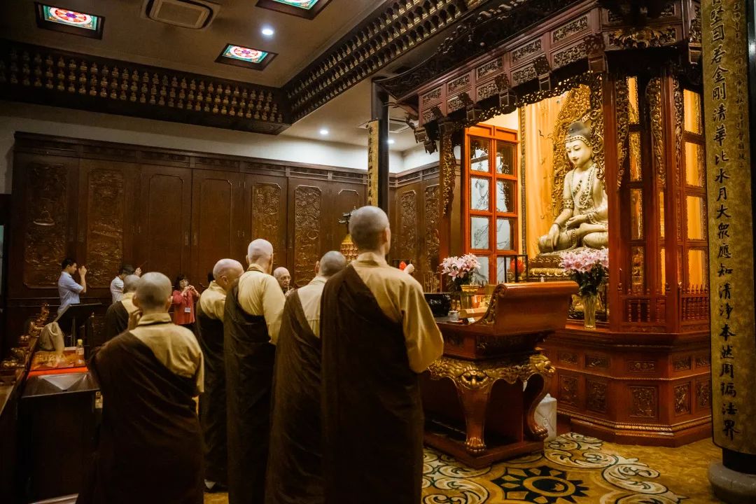 美国旧金山万佛城恒实长老一行参访上海玉佛禅寺