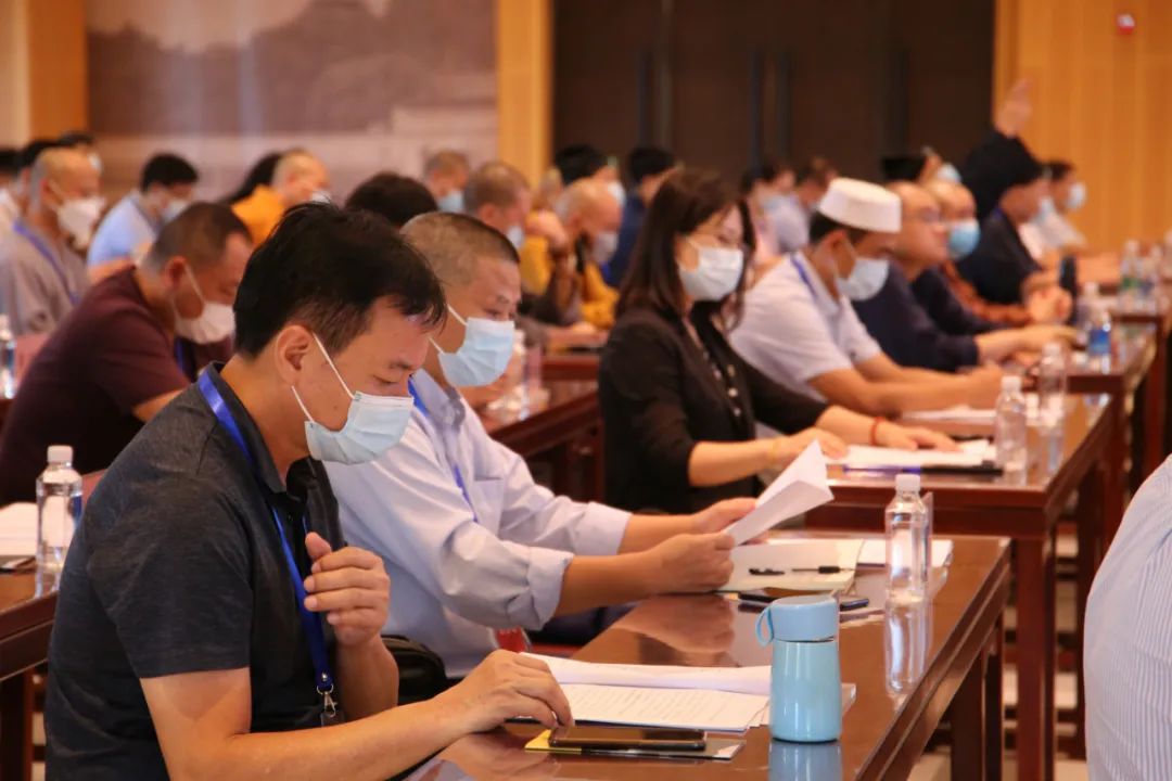 简讯 | 全省宗教活动场所“四进”活动推进会在韶关市云门寺召开
