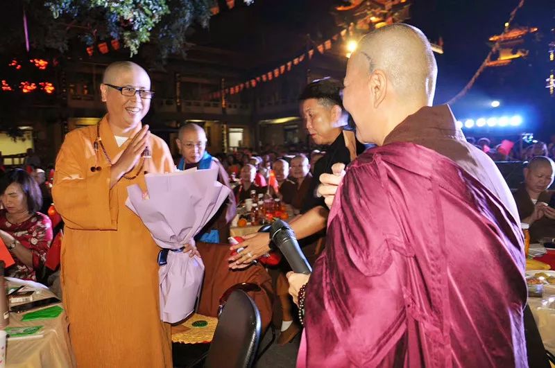 法会现场 | 荐福观音寺举行月光菩萨圣诞拜月道场暨普茶仪式