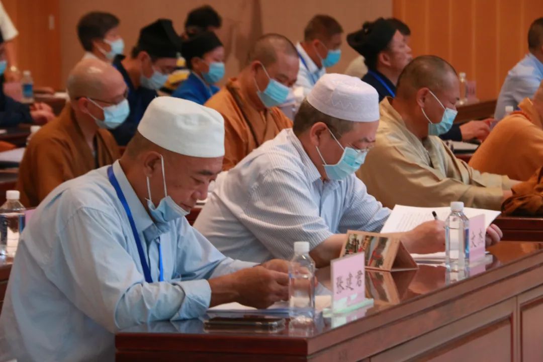 简讯 | 全省宗教活动场所“四进”活动推进会在韶关市云门寺召开