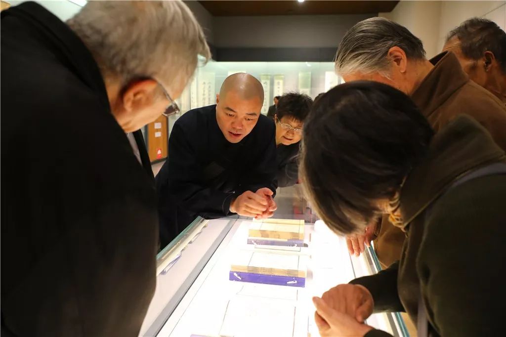 “心涵万象”——北天目灵峰讲寺藏书画古籍展隆重开幕