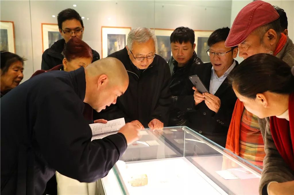 “心涵万象”——北天目灵峰讲寺藏书画古籍展隆重开幕