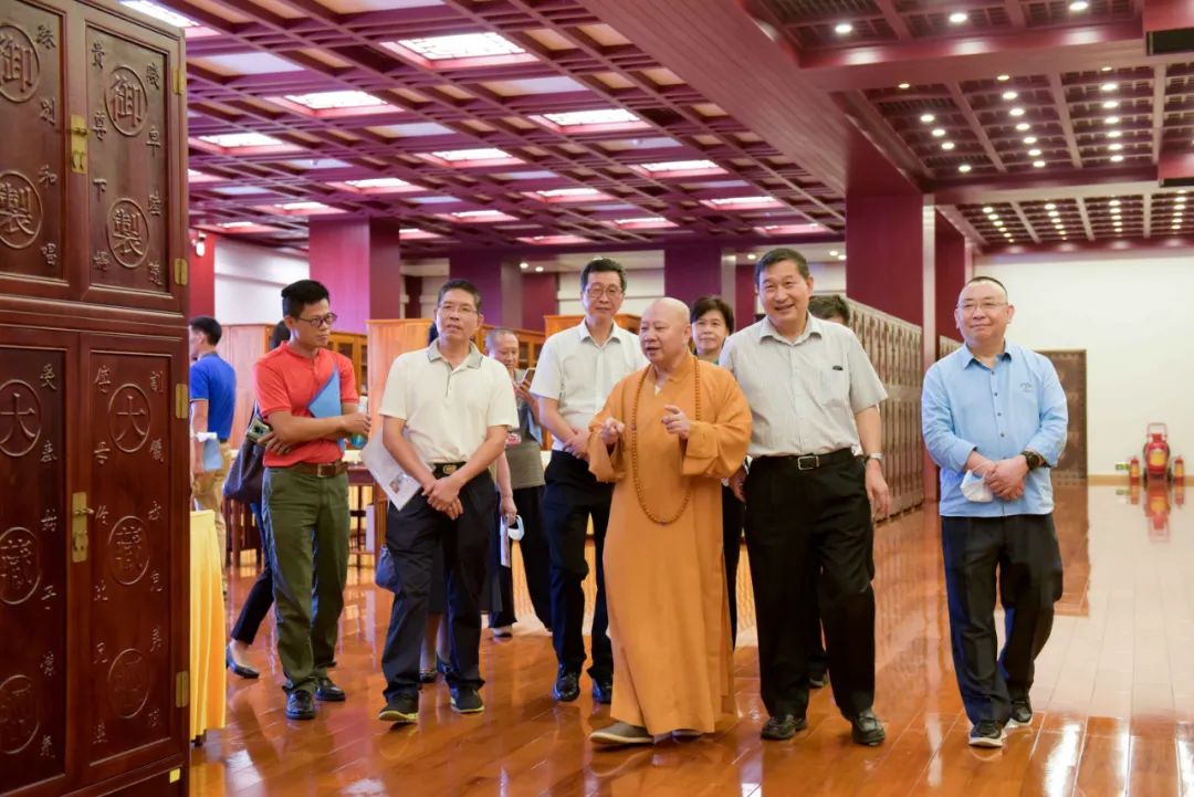 普陀快讯 | 广东省政协副主席马光瑜一行莅临普陀寺调研